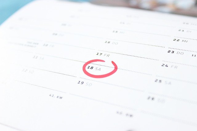These 5 Reasons Are Why We're Tracking Our Cycles EVERY Month